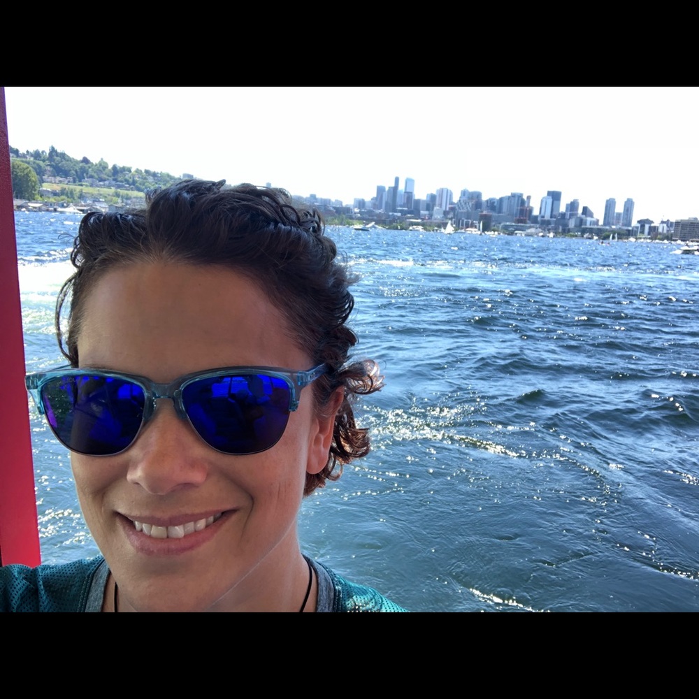 Meet your Posher, Jennifer